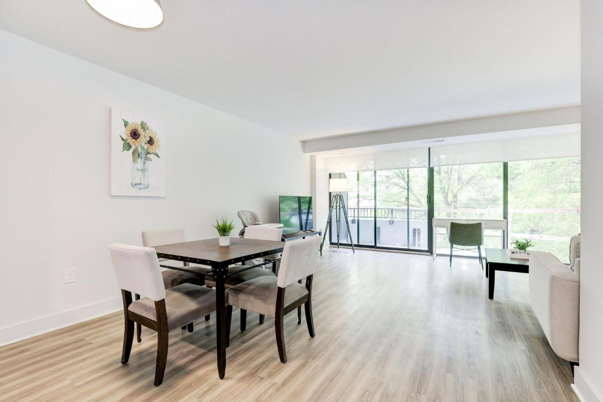 2Br Executive Apartment With Spacious Layout Арлингтон Экстерьер фото